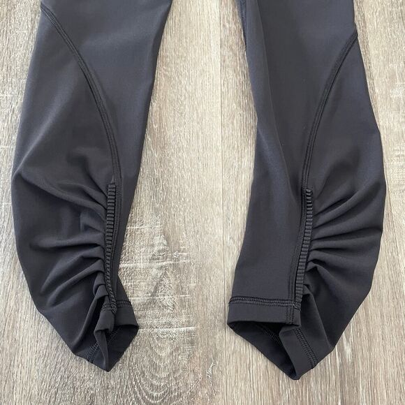 Lululemon Play Off The Pleats Tight* 25" Black - Size: 2 - Picture 10 of 10